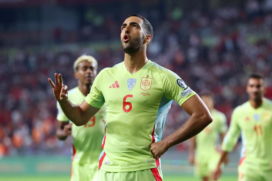 Arsenal fans demand Mikel Arteta makes shock tactical switch as Mikel Merino scores worldie HAT-TRICK for Spain