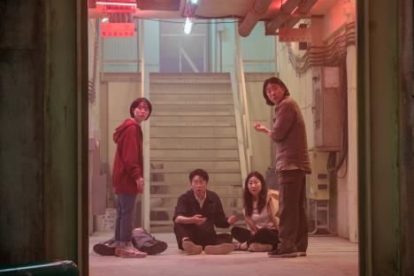 Lee Jae In, Ahn Jae Hong, Ra Mi Ran, And More Unite Against GOT7's Jinyoung In New Film “Hi-5”; 13
