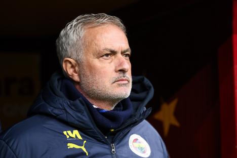 Jose Mourinho tipped for shock first international manager’s job – but Carlo Ancelotti also in running for role