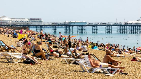 UK weather: Brits to bask in glorious 33C today as heatwave ‘likely’ this weekend after hottest day of year so far