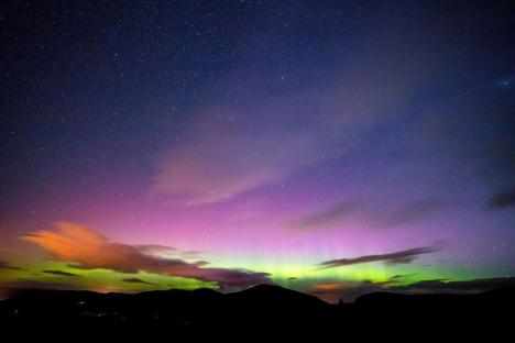 Northern Lights to hit UK TONIGHT and be visible to naked eye – here’s where