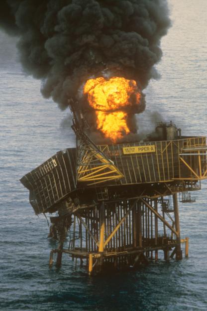 I battled through walls of flame as firebombs the size of cars rained down on us in Piper Alpha disaster that killed 167