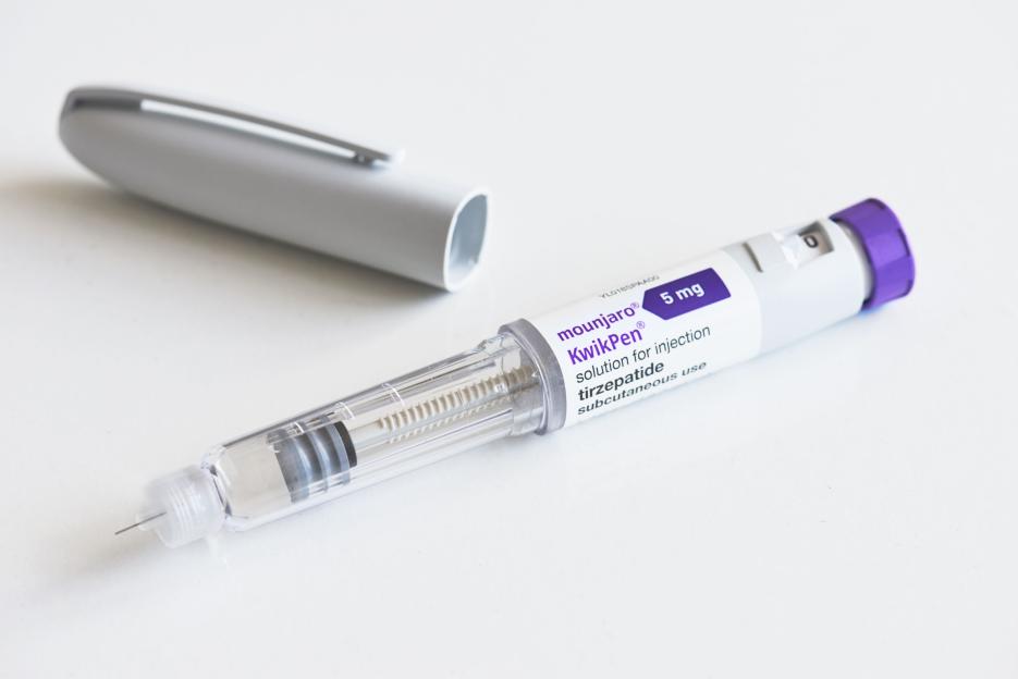 A Mounjaro KwikPen, an injector pen containing tirzepatide solution for injection.