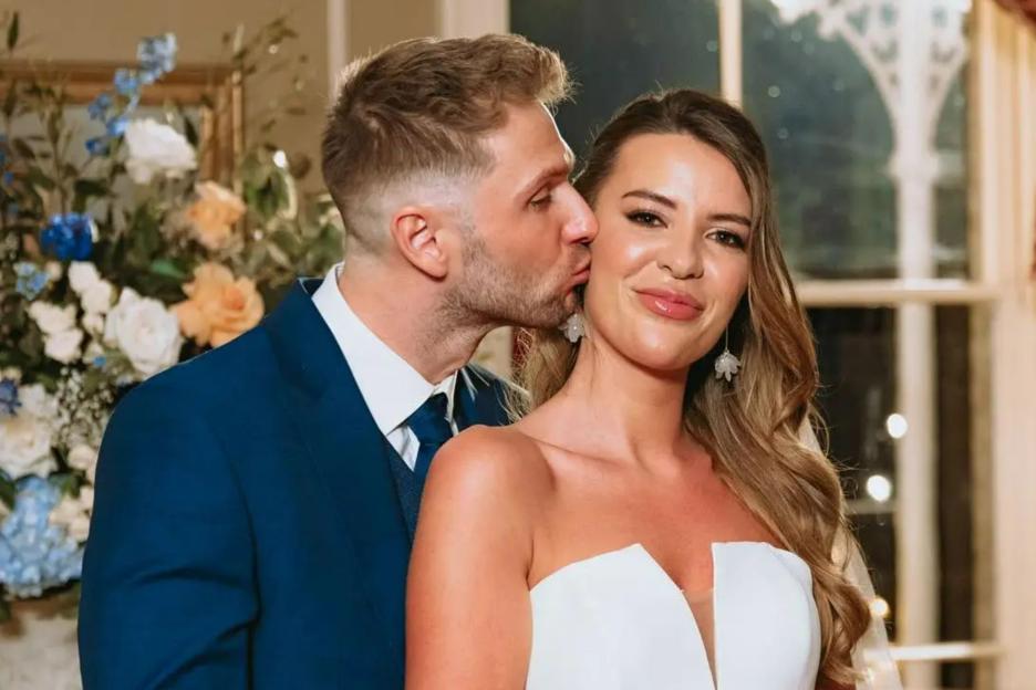 MAFS’ Arthur had VERY awkward run in with ex wife Laura Vaughan’s new boyfriend and reveals shock at new relationship