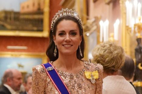 Buckingham Palace is looking to hire someone to plan swanky events for Princess Kate & King Charles & you get free lunch