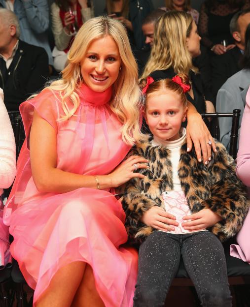 Roxy-jacenko-pixie-curtis-sit-912744431