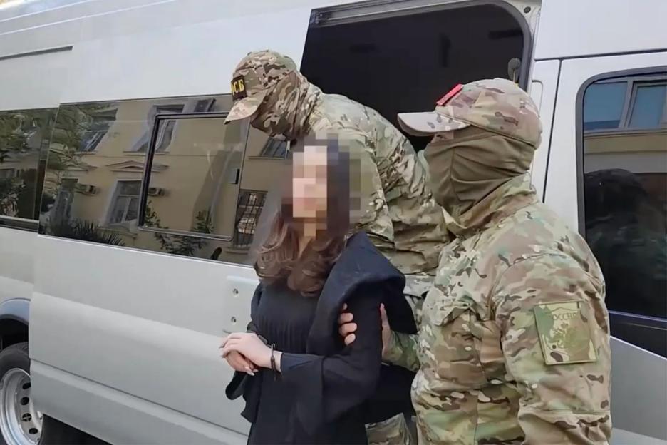 Gun & sword toting anime cosplayer tried to blow up military officer for Ukraine, Russia claims
