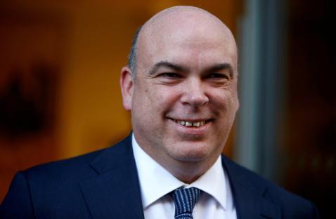 Photo of Mike Lynch leaving the High Court.