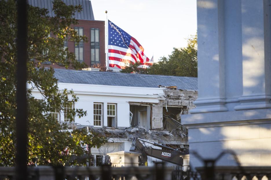 Demolition of East Wing of White House for ballroom construction