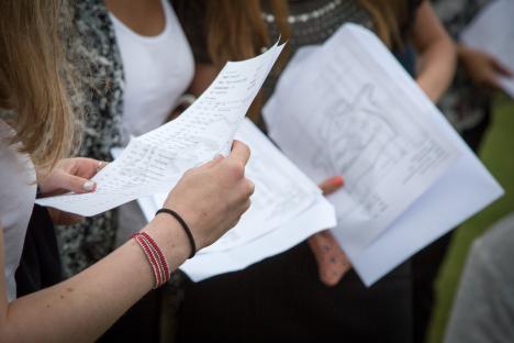 Major change to GCSE results day to be trialled this summer with thousands to get results in VERY modern way