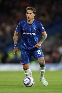 LONDON, ENGLAND - MAY 16: Enzo Fernandez of Chelsea controls the ball during the Premier League match between Chelsea FC and Manchester United FC at Stamford Bridge on May 16, 2025 in London, England. (Photo by Chris Lee - Chelsea FC/Chelsea FC via Getty Images)