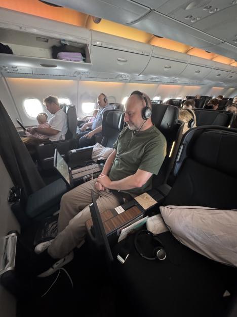 I flew on one of the world’s best airlines – what to expect in premium economy as a 6ft2 passenger
