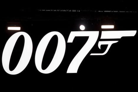 White Lotus star ‘lined up to play James Bond’ say bookies after rush of bets on star for 007