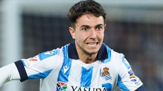 EPL: Paul Scholes, Gary Neville disagree over Arsenal’s first summer signing, Zubimendi