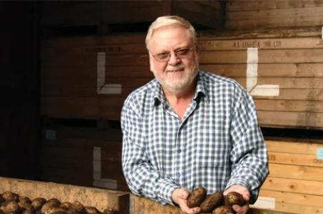 Award-winning face of Sainsbury’s and Morrisons ads dies aged 77 as family share emotional tribute