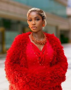 Efe Irele Serves Tradition & Glamour in Edo-Inspired Premiere Look