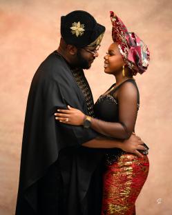 Lauretta and Zekeri&#8217;s Reunion on a Bus Trip Led to Their Fairytale 4