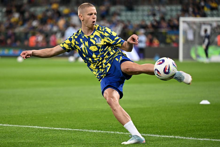 Oleksander Zinchenko (Ukraine) warming up during a soccer game.
