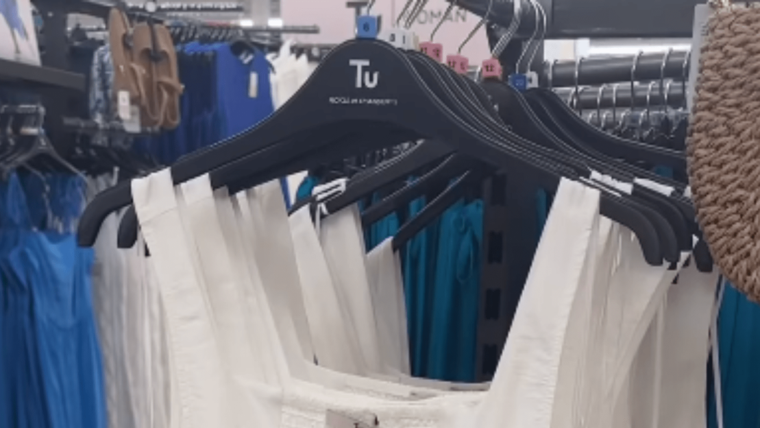 The five-star Sainsbury’s dress that’s only £15, flatters pear shapes and makes curvy shoppers ‘feel confident’