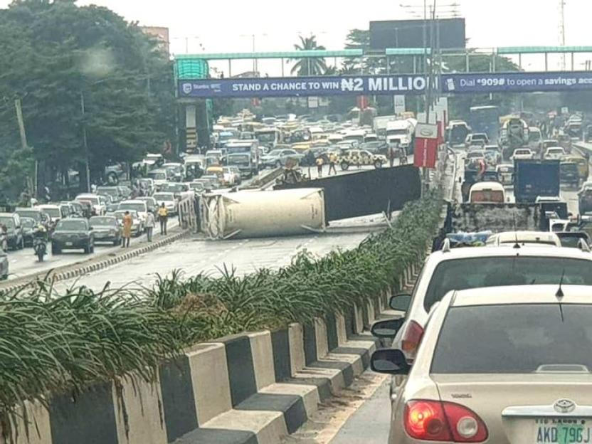 Lagos Traffic Chaos: Gas Tanker Overturns in Victoria Island