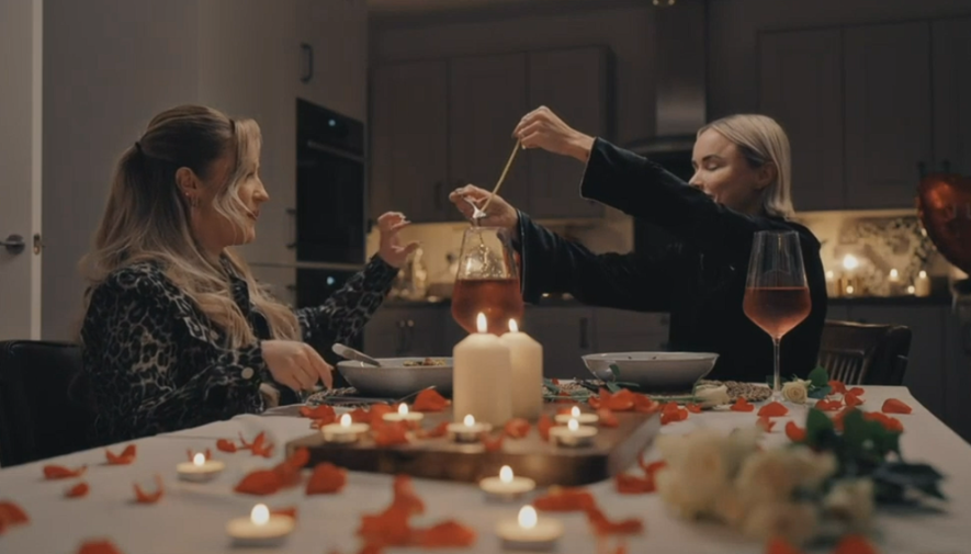 Leah and Leigh recreating the Lady and the Tramp scene.