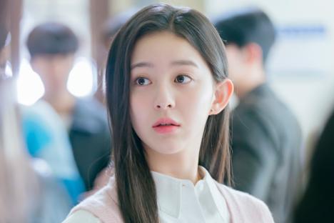Park Ji Hu Is A Gifted Composer Who Juggles Music And Multiple Part-Time Jobs In “Spring Of Youth”