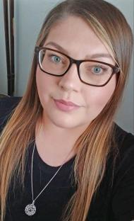 Headshot of Jasmin Flint, aged 32.
