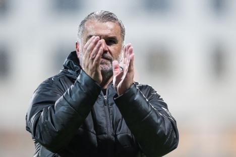 Ange Postecoglou, head coach of Tottenham Hotspur, applauding.