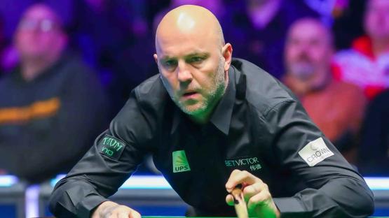Disgraced snooker star Mark King reveals how downward gambling spiral began playing YAHTZEE with nan when he was 10