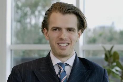Watch awkward moment posh boy attempts to be a market trader in toe-curling scenes as Faking It returns