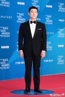 Stars Grace The Red Carpet At 61st Baeksang Arts Awards 65