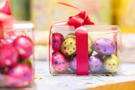 Shoppers rushing to major supermarket chain as Easter chocolate prices slashed to just 49p