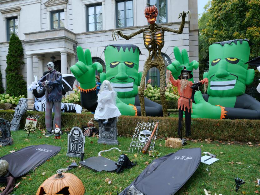 Halloween decorations on a front lawn