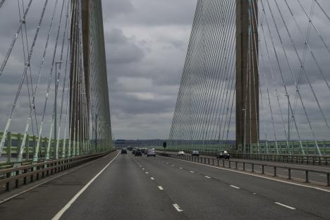 Major motorway CLOSED in both directions after horror crash sparking delays for thousands of drivers