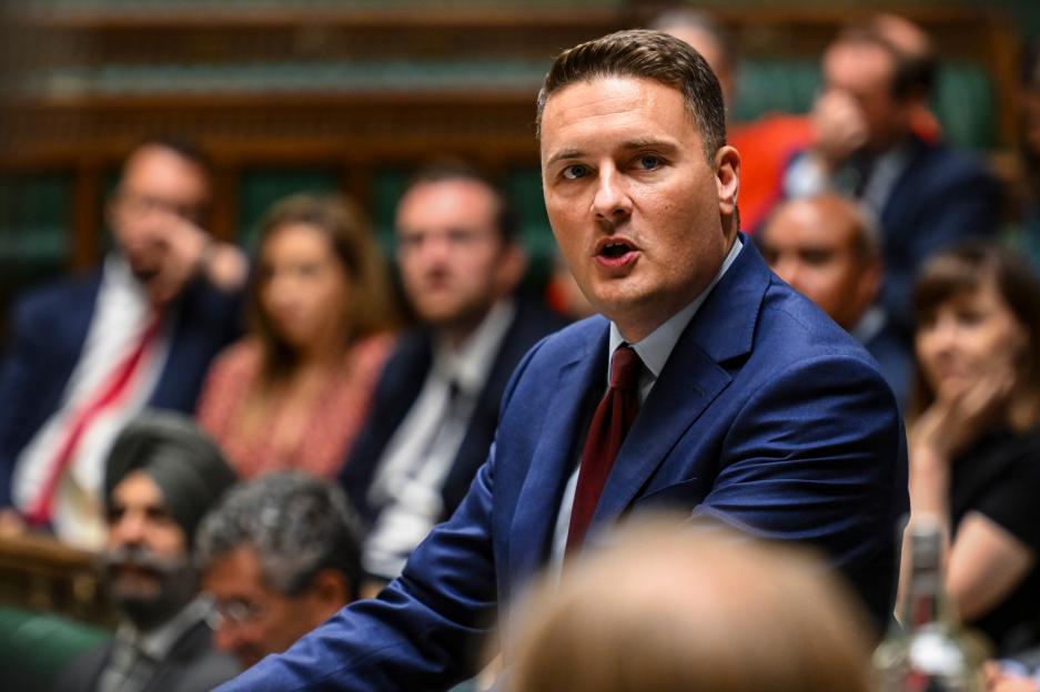 Doctors offered cheaper lunches in last-ditch effort by Wes Streeting to avoid five-day strike but rejected deal