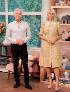 Phillip Schofield and Holly Willoughby on the set of This Morning.