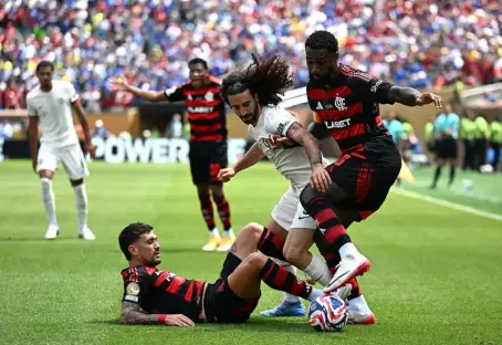 Club World Cup 2025: Jackson sent off as Flamengo beat Chelsea 3-1