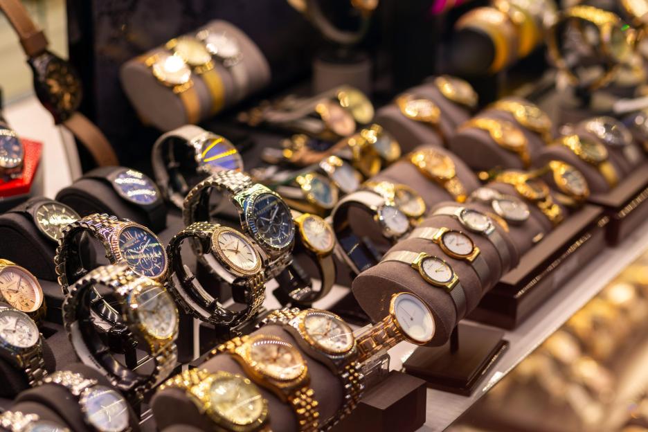 Various watches displayed at a store in Istanbul, Turkiye.