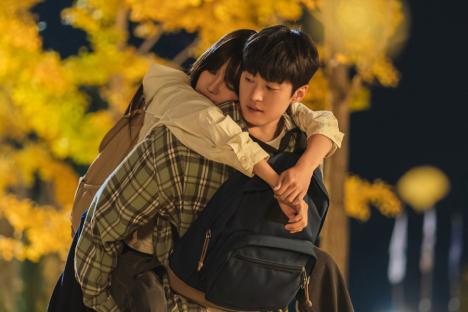 “Second Shot At Love” Flashes Back To Sooyoung And Gong Myoung’s Sweet College Days