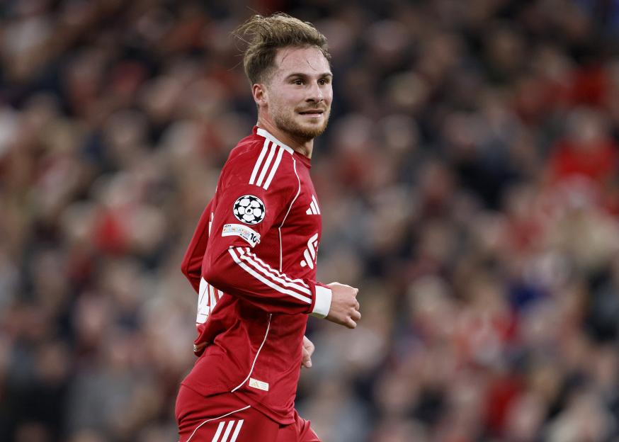 Alexis Mac Allister of Liverpool running during the UEFA Champions League 2025/26 League Phase MD1 match between Liverpool FC and Atletico de Madrid.
