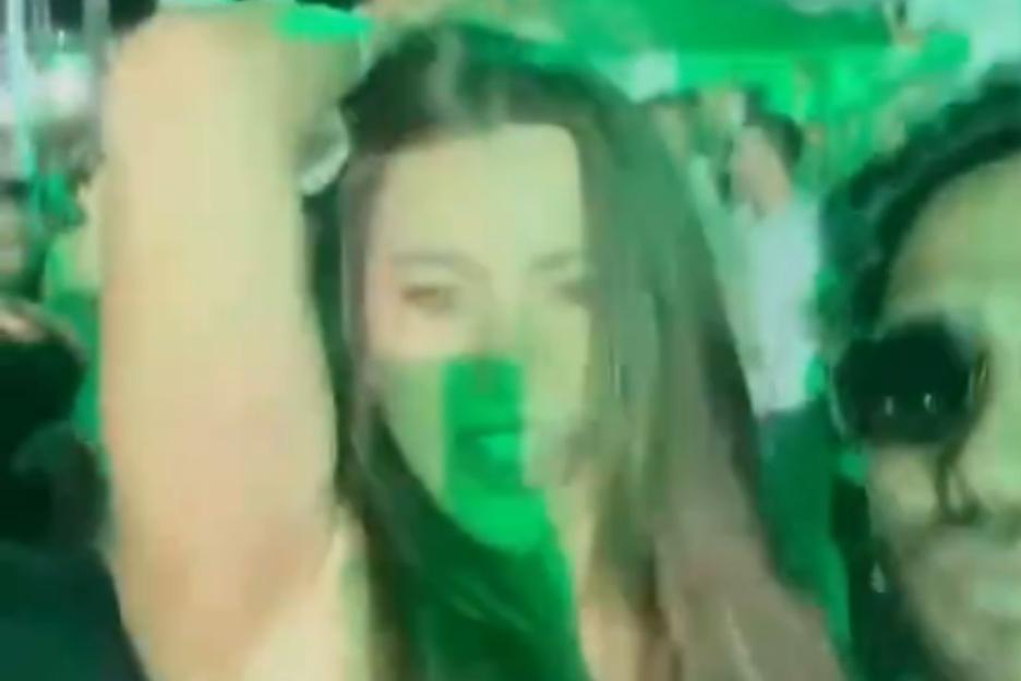 Hollywood A-lister stuns fans as she parties with them at Ibiza club – and shocked fans can’t believe she’s NOT in VIP