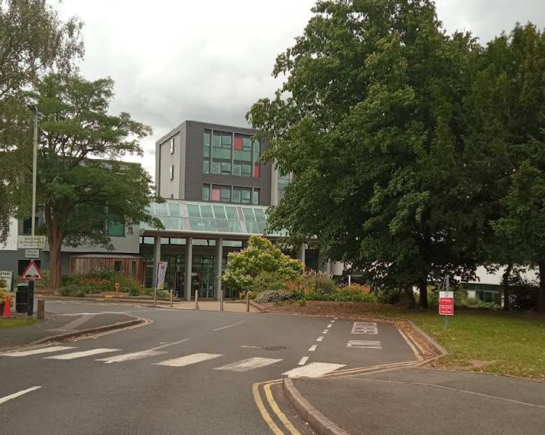 Teen, 17, and two boys arrested after ‘terrifying’ knife incident at college which led to site being locked down