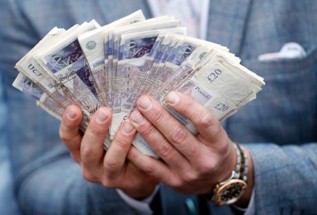 Bookies poised for quarter of a BILLION pound betting bonanza during Grand National Festival