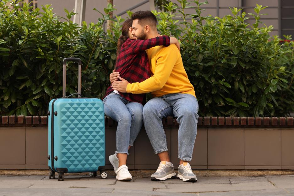 Unlocking the Secrets to a Thriving Long-Distance Relationship for Students