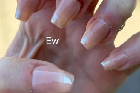 Woman pays £68 for plush manicure but people are horrified at the state of her fingers when she leaves