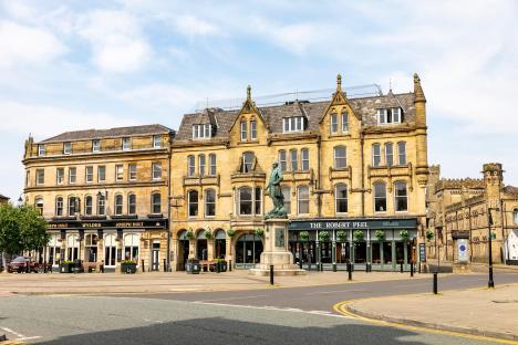 Cheapest places for pints in the UK revealed – with some pubs serving £2 beer