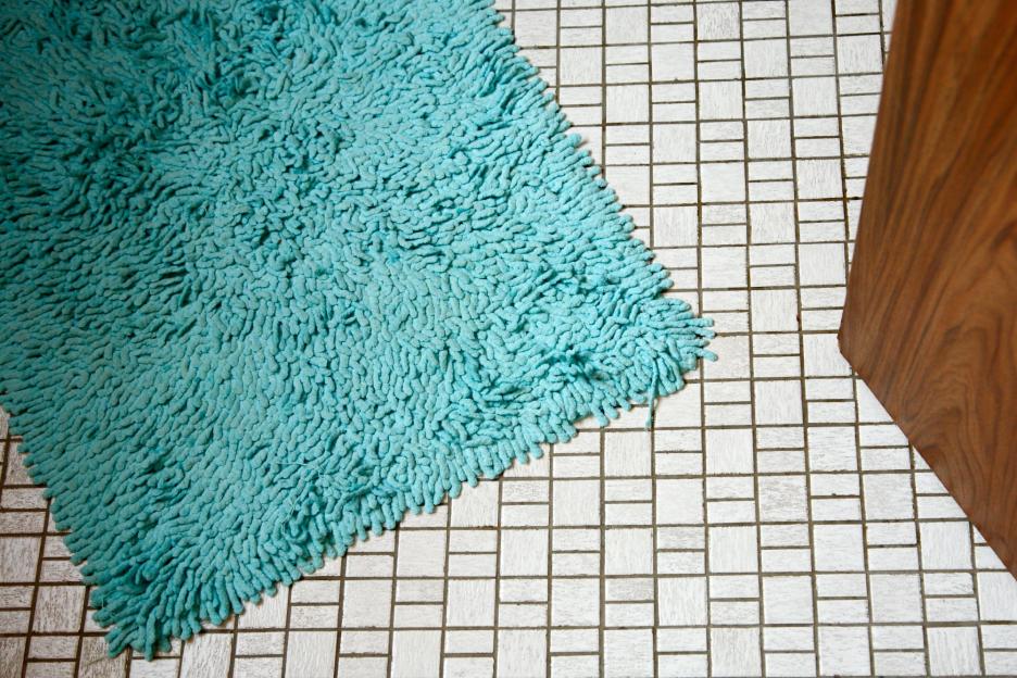 Bath mats are gross & a certain tile is a nightmare for grout – cleaner lists 5 things she’d NEVER have in her bathroom
