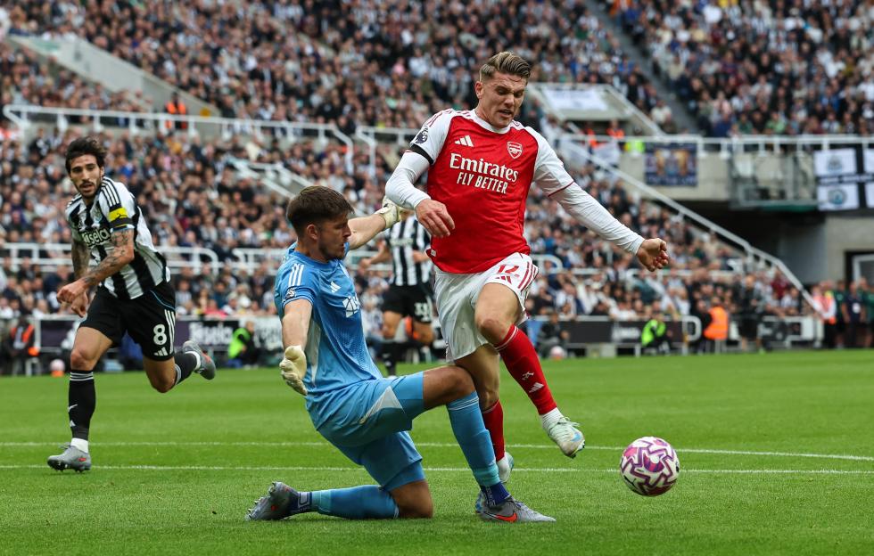 Arsenal’s penalty at Newcastle should NOT have been overturned and was just like infamous Saliba incident, says ex-ref
