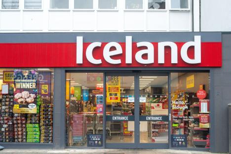 Bargain hunters clearing shelves of Iceland’s ‘plate-sized’ tasty treat – it’s only £2.50 & great for an Easter fry-up 