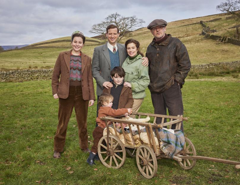 Cast photo of All Creatures Great and Small: Imogen Clawson, Nicholas Ralph, Rachel Shenton, and Tony Pitts.